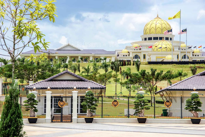 Cung điện Istana Negara là nơi ở chính thức của Yang Di-Pertuan Agong, Quốc vương Malaysia