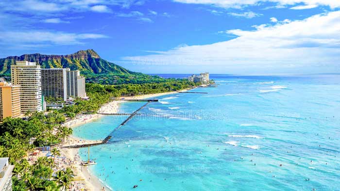 Bãi biển Waikiki​​​​​​​ sống động nhất vào lúc hoàng hôn