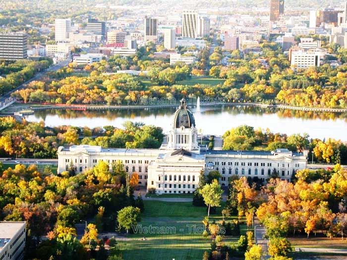 Khí hậu Canada ở Saskatchewan vào mùa thường ấm áp và khô ráo