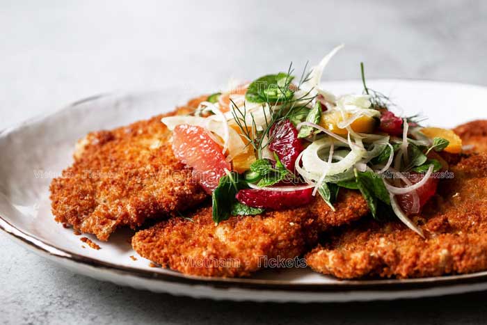 Schnitzel một món ăn nổi tiếng ở Đức với phương pháp nấu ăn từ ẩm thực Vienna