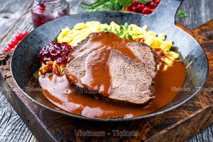 Sauerbraten - một món thịt bò hầm truyền thống theo phong cách nấu chậm