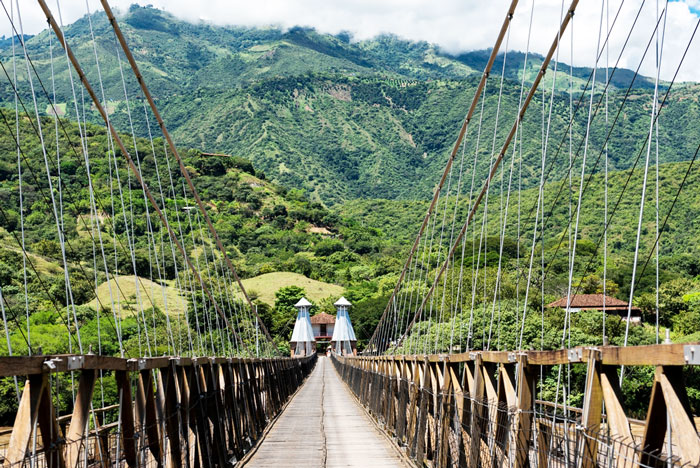 Cách săn vé máy bay đi Medellin giá tốt