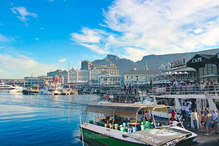 Đến Cape Town từ Việt Nam, phương tiện di chuyển duy nhất chính là máy bay