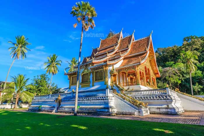 Giá vé máy bay đi Luang Prabang sẽ có sự chênh lệch giữa thời điểm đặt vé, thời điểm khởi hành