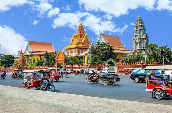 Việc sở hữu giá vé máy bay đi Phnom Penh rẻ phụ thuộc rất nhiều vào thời điểm đặt vé