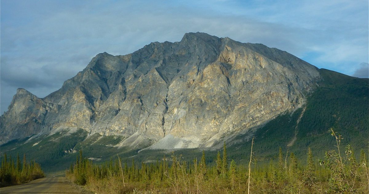 Thành phố Fort Yukon - Alaska nằm ngay trung tâm nội địa bang Alaska