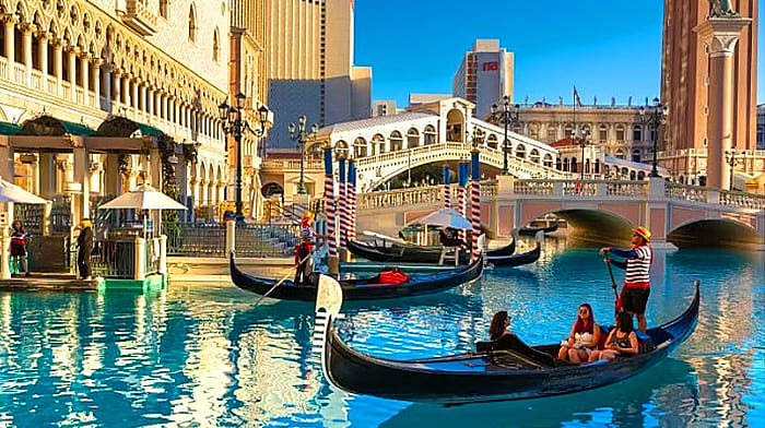 Mua vé máy bay từ TP.HCM đi Las Vegas giá rẻ vào mùa thấp điểm du lịch