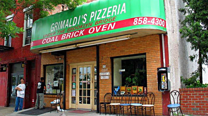 Nhà hàng Pizza Grimaldi's Pizzeria New York gần cầu Brooklyn