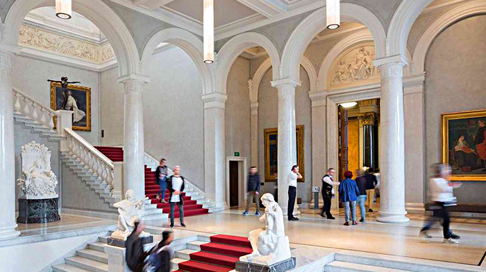 Bên trong tòa Alte Nationalgalerie | Đảo bảo tàng ở Berlin