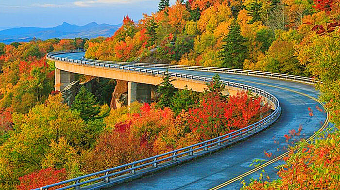 Blue Ridge Parkway | Du lịch Mỹ Tháng Nào Đẹp Nhất