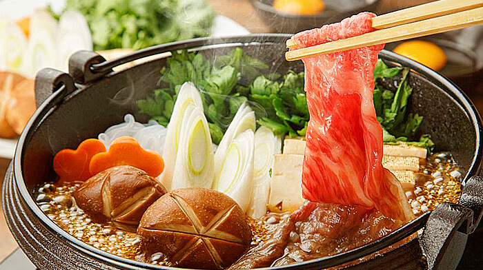 Lẩu Sukiyaki | Món ăn Nhật Bản nổi tiếng 