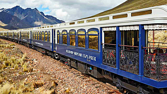 Các chuyến tàu hỏa phục vụ di chuyển tới thành phố Machu Picchu