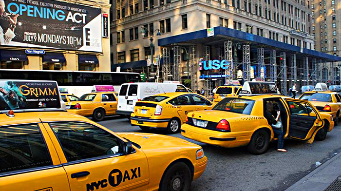 Taxi New York màu vàng nổi tiếng | Phương tiện đi tới Tòa nhà Empire State