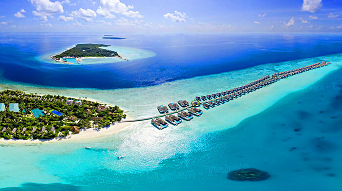Đi Tàu Dạo Chơi Các Hòn Đảo tại Maldives | Vé máy bay đi Maldives