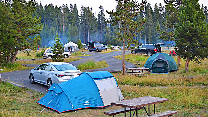 Cắm trại và ngắm phong cảnh tuyệt đẹp tại vườn quốc gia Yellowstone