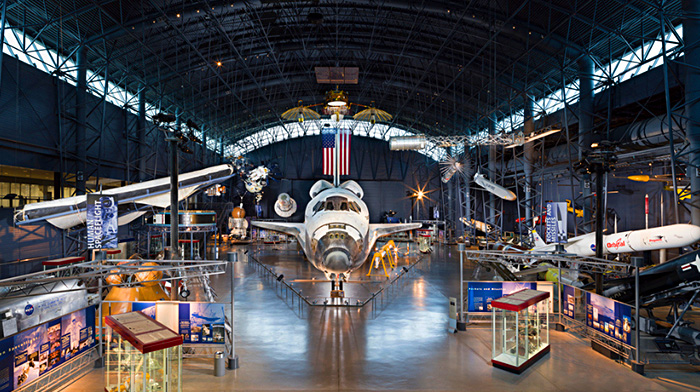 Trung tâm Steven F.Udvar-Hazy là cơ sở thứ hai sau bảo tàng hàng không và vũ trụ quốc gia Smithsonian