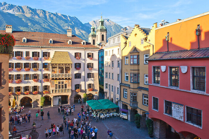 Altstadt Innsbruck | Đặt Vé Máy Bay đi Innsbruck Giá Rẻ tại Đại lý Vietnam Tickets Hotline 19003173