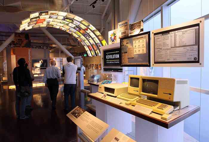Bảo tàng Lịch sử Máy tính và Công nghệ Thông tin | Vé Máy Bay đi Katowice Giá Rẻ tại Đại lý Vietnam Tickets Hotline 19003173