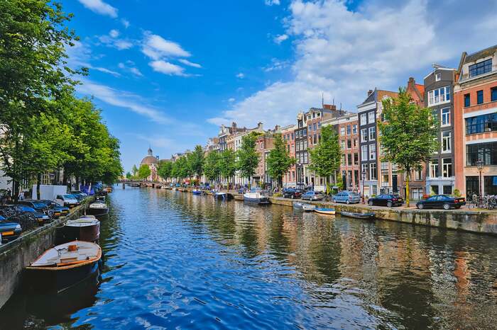 Amsterdam đẹp bốn mùa của Hà Lan | Vé Máy Bay đi Amsterdam Giá Rẻ tại Đại lý Vietnam Tickets Hotline 19003173
