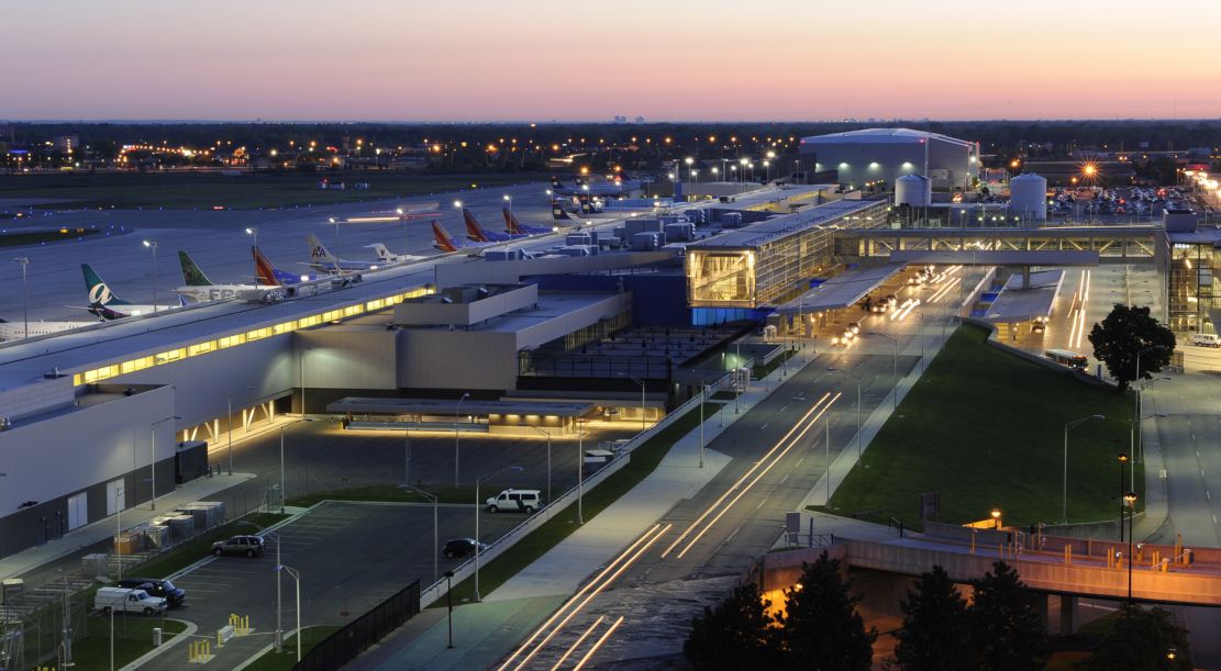 Sân bay quốc tế Boston cũng là điểm hạ cánh quen thuộc của các chuyến bay đến tiểu bang Massachusetts
