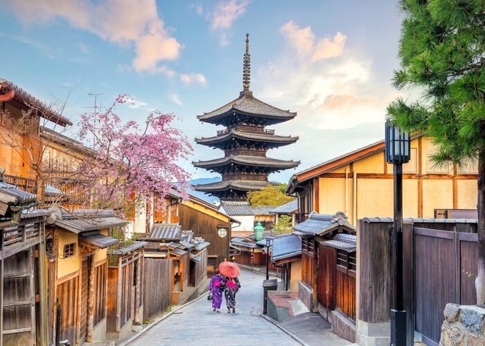 Khu phố cổ Gion ở Kyoto Nhật Bản | Vé Máy Bay Tp.Hồ Chí Minh đi Nhật Bản Giá Rẻ tại Đại lý Vietnam Tickets Hotline 19003173