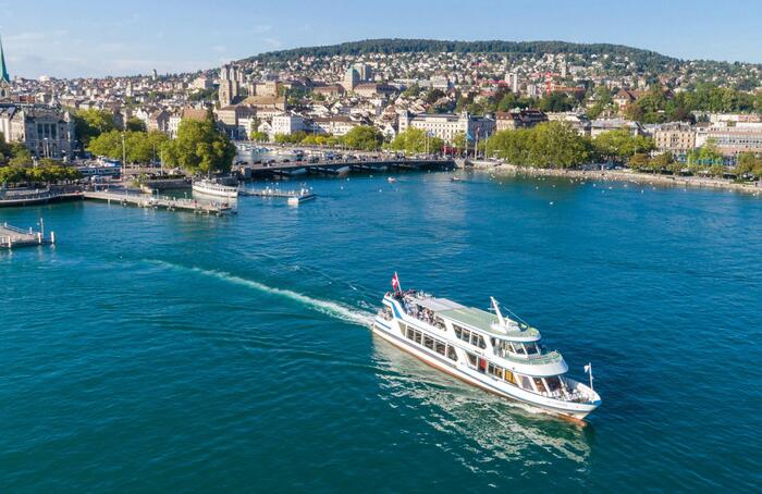 Hồ Zurich Thụy Sĩ \ Vé Máy Bay đi Zurich Giá Rẻ tại Đại lý Vietnam Tickets Hotline 19003173