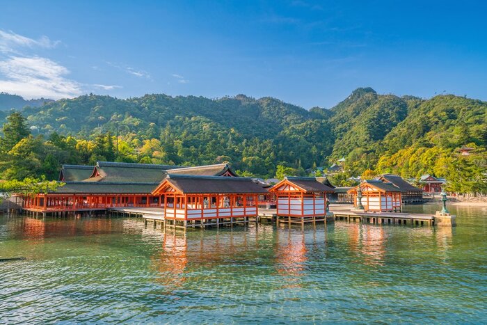 Đền thờ Itsukushima ở Hiroshima | Vé máy bay đi Nhật giá rẻ Hotline 19003173 tại Vietnam Tickets