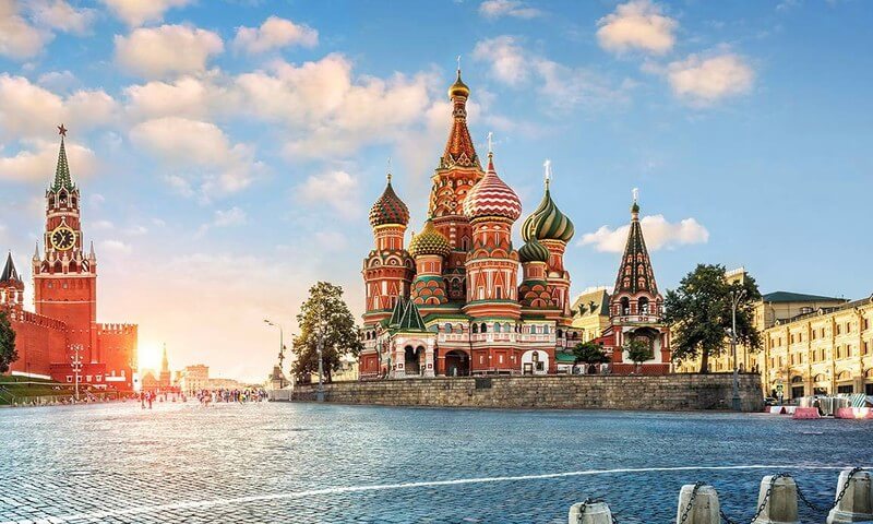 Nhà thờ thánh Basil – Địa điểm du lịch Nga nổi tiếng