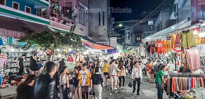 Trải nghiệm mua sắm tại chợ đêm Hòa Khánh | Ăn chơi gì ở Đà Nẵng
