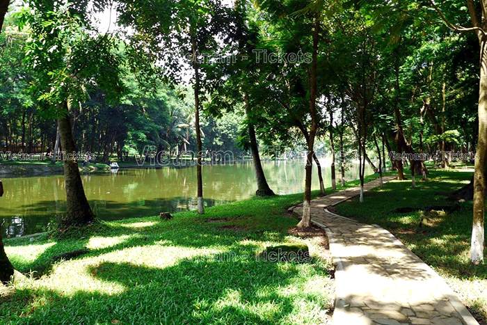 Dạo chơi tại công viên Bách Thảo | Chỗ ăn chơi ở Hà Nội