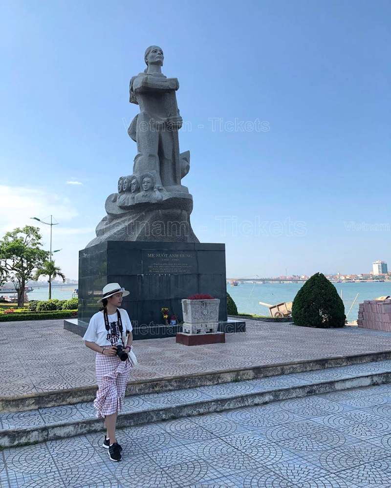 Tham quan tượng đài Mẹ Suốt - người mẹ anh hùng kiên cường của mảnh đất Quảng Bình | Chơi gì ở Đồng Hới
