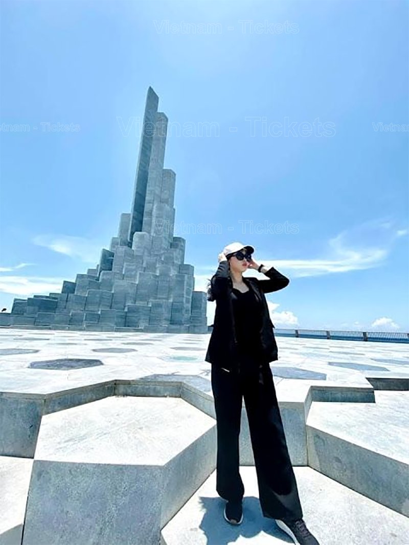 Tháp Nghinh Phong điểm check-in cực chất như ở Châu Âu | Chơi gì ở Phú Yên