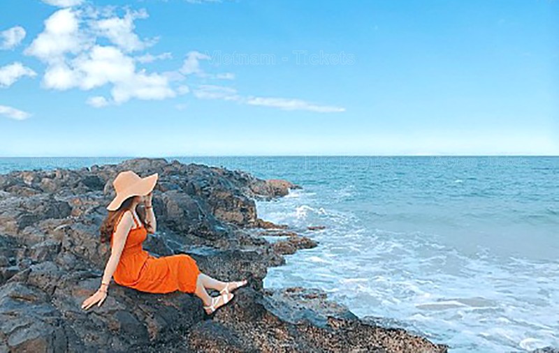 Bãi Phú Thường - bãi biển xinh đẹp với muôn ngàn góc hình "Auto ảo" | Chơi gì ở Phú Yên