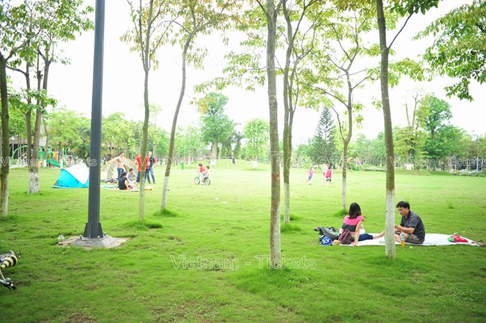 Tổ chức buổi picnic tại Ecopark | Địa điểm du lịch gần Hà Nội trong 1 ngày