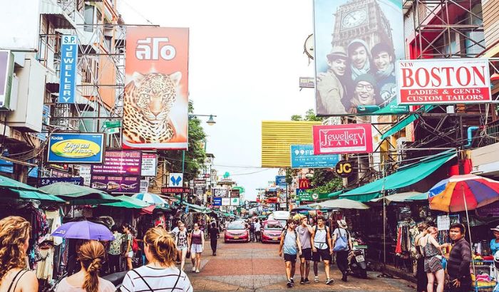 Phố Khao San là địa điểm du lịch Bangkok lý tưởng để bạn thư giãn và giải trí
