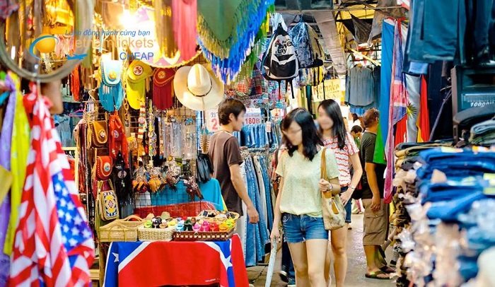 Chợ Chatuchak là địa điểm du lịch nổi tiếng ở Thái Lan được du khách ưa chuộng