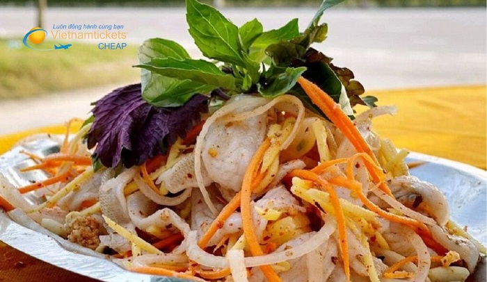 Gỏi cá Biên Hòa là một món đặc sản trong ẩm thực Đồng Nai