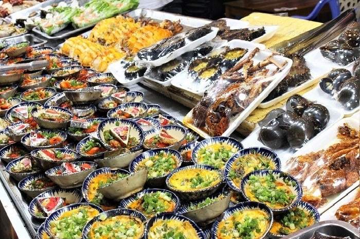 Ăn vặt ở chợ đêm Phú Quốc