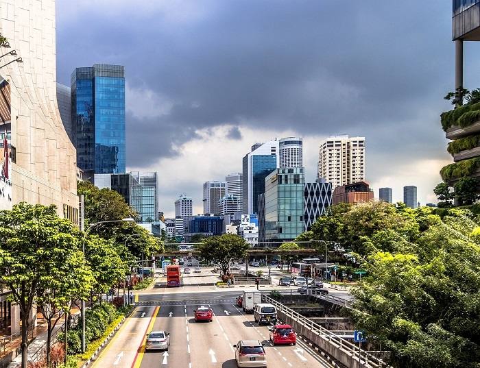 Hành khách có thể di chuyển về trung tâm Singapore bằng các phương tiện khác nhau
