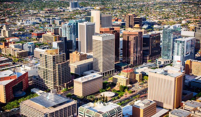Tiểu bang Arizona có nền kinh tế chủ yếu dựa vào du lịch và công nghệ cao