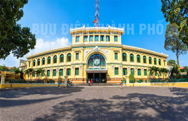 Tham quan Bưu điện Thành Phố - công trình kiến trúc cổ qua nhiều thập kỷ | Giá vé máy bay Đà Lạt Sài Gòn