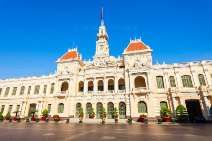 Tòa thị chính - kiến trúc cổ có lịch sử hơn 100 năm tại Sài Gòn | Kinh nghiệm du lịch Phú Yên