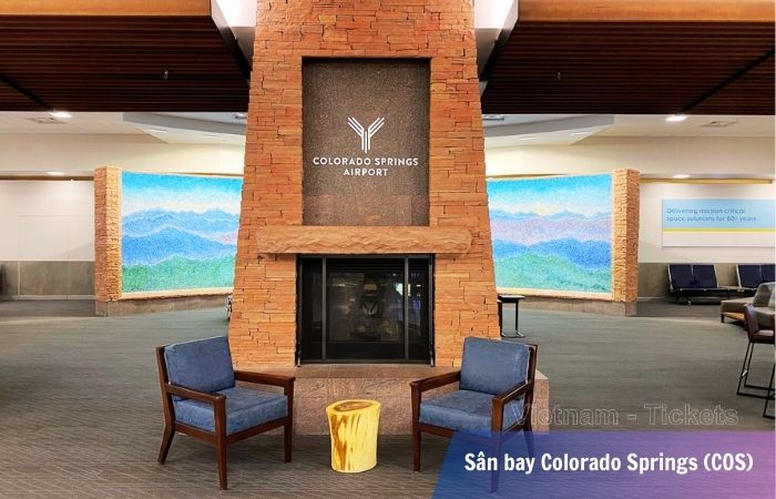 Khu vực phòng chờ tại sân bay Colorado Springs