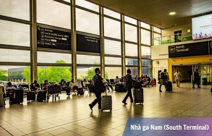 Nhà ga Nam (South Terminal) cung cấp khu vực chờ cho hành khách