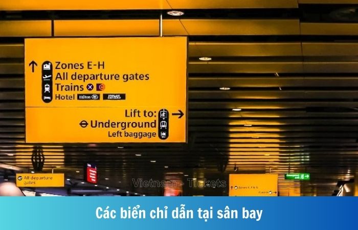 Bảng chỉ dẫn được phân chia khắp sân bay Heathrow (LHR)