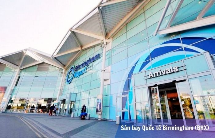 Khu vực đến (Arrivals) tại nhà ga số 1 sân bay Birmingham (BHX)