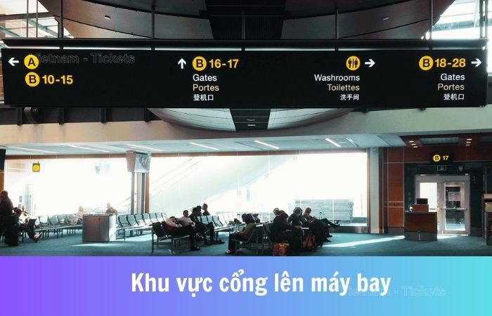 Khu vực cổng lên máy bay của sân bay quốc tế Vancouver