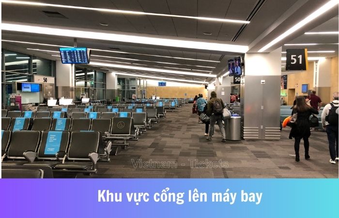 Khu vực cổng lên máy bay tại sân bay San Diego (SAN)