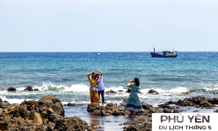Check-in, vui chơi tại biển Phú Yên | Tháng 5 nên đi du lịch ở đâu?