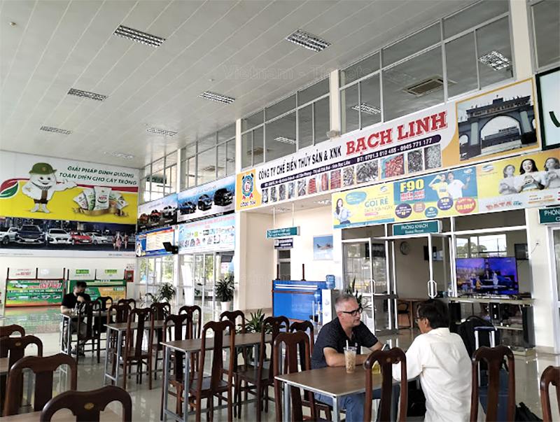 Tại sân bay Cà Mau có căn tin với đa dạng món ăn đậm vị miền Tây Nam Bộ | Từ sân bay Cà Mau đi thành phố